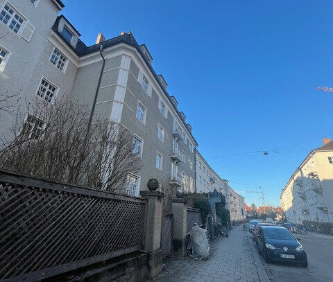 * stilvolle Altbau-Wohnung in München-Schwabing * möbliert mit Zeitmietvertrag *