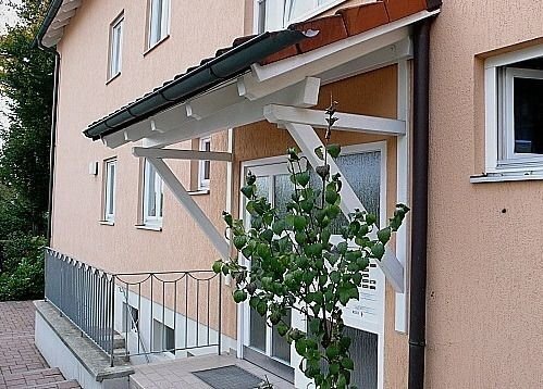 Gemütliche 2-Zi. Dachgeschosswohnung mit schöner Loggia zum Wohlfühlen