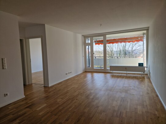 Helle 2-Zimmer Wohnung mit Südwestbalkon