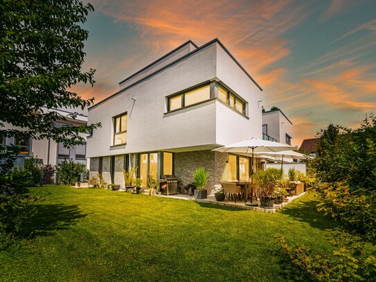 Modern living am Ammersee: Architekten-DHH im Bauhausstil - noch diesen Sommer beziehbar!