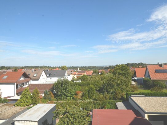 FREISTEHENDES MEHRFAMILIENHAUS mit herrlicher Fernsicht und Blick ins Grüne