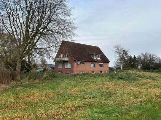 Für INVESTOREN: Immobilien-Paket in Stade-Bützfleth - 2 Häuser und 2 Grundstücke