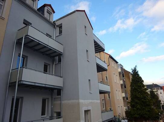 Wohnen in Freiberg! Schöne helle 2 RWG mit Balkon zu vermieten!