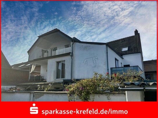 Schickes Dreifamilienhaus in ruhiger Stadtlage