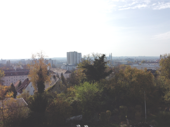 Dachgeschosswohnung mit unverbaubaren Blick über ganz Regensburg. Bezugsfertig!