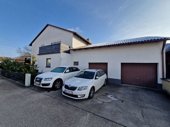 DHH mit 150 Qm und Ausbaumöglichkeiten, Garage, Stellplatz u Garten