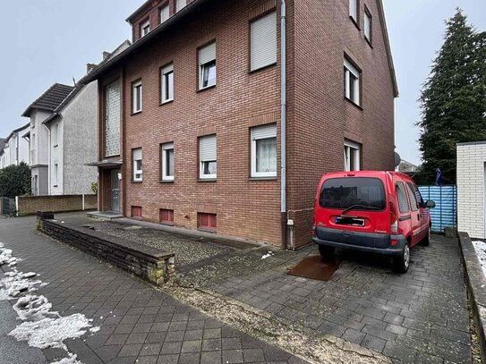 gepflegtes Mehrfamilienhaus mit Garagenpark als attraktive Kapitalanlage mit Potential