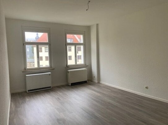 Große Wohnung im Herzen der Stadt - 85m² - renoviert!