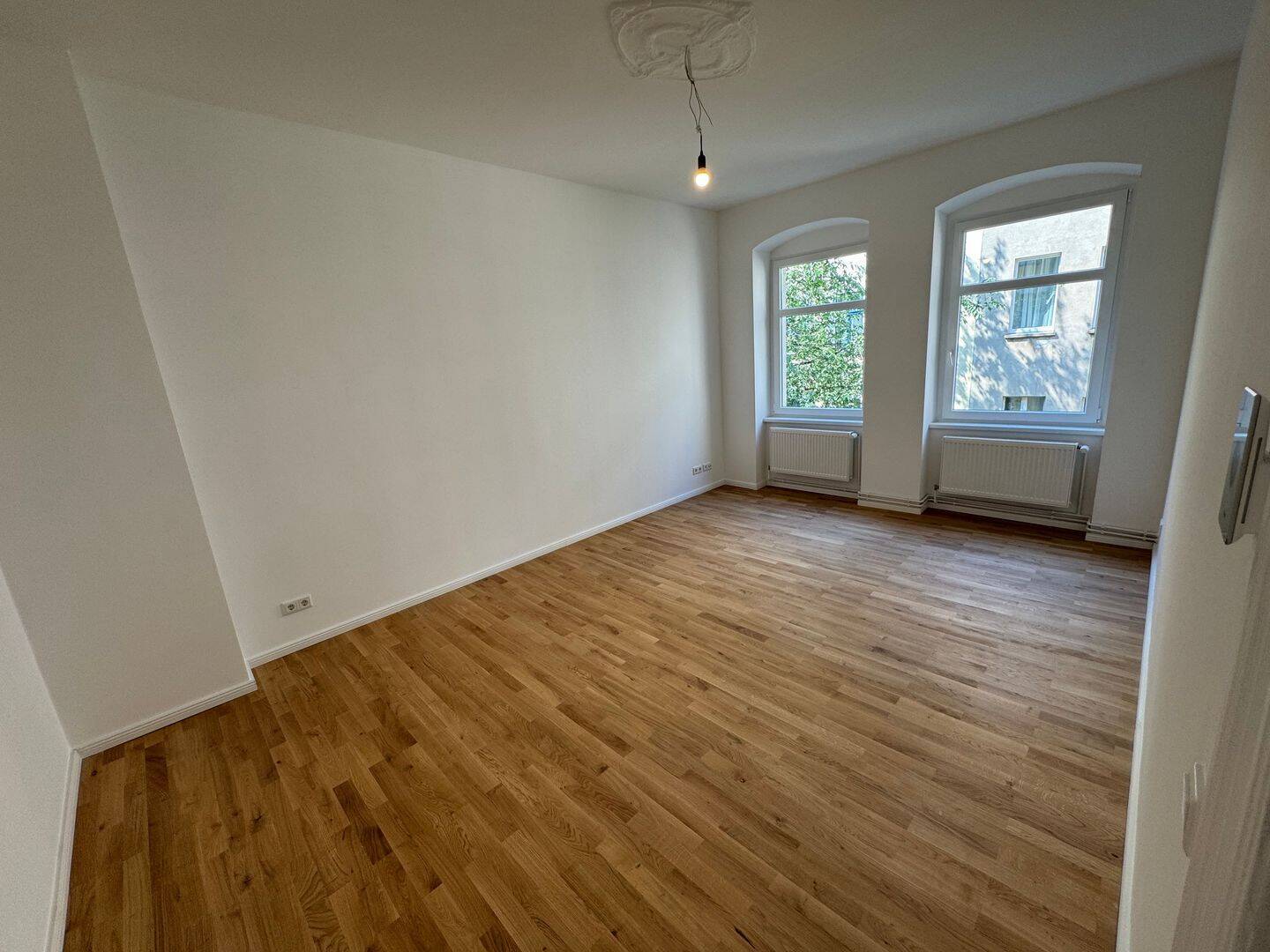 Erstbezug nach Kernsanierung! - Photo 1