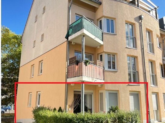 neue & moderne 2-Raumwohnung mit EBK, Terrasse im Grünen