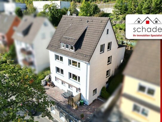 SCHADE IMMOBILIEN - Über den Dächern von Werdohl. Dreifamilienhaus + Gewerbe im Untergeschoss!