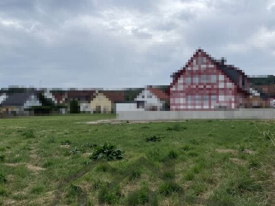 ideales Baugrundstück für mehr Platz im neuen Garten in Langensendelbach