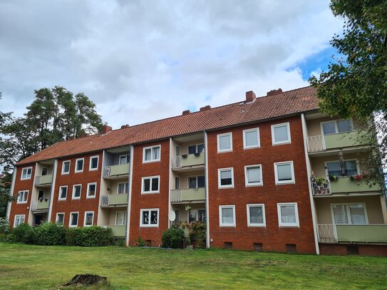 3-Zi.-Wohnung mit Balkon in Stade zu vermieten - Besichtigung am Di., 24.09.2024 um 13 Uhr.