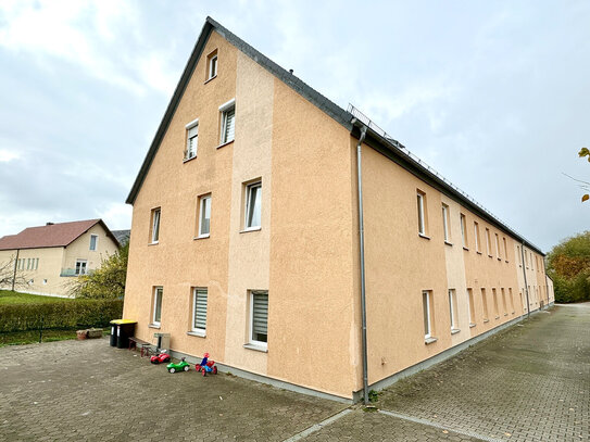 Große 4-Zimmer-Wohnung in Weidhausen b. Coburg