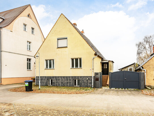 Neuer Preis !!!!!! Charmantes Einfamilienhaus mit großem Potential auf 2900 qm!!! Grundstück