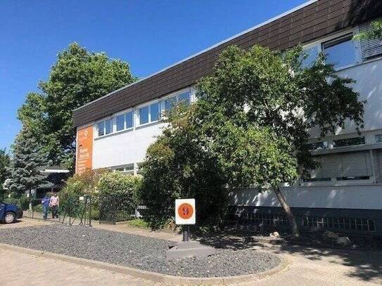 Schönes, kleines Büro (N) im EG, 14m², Designboden, schnelles I-Net. Beste Verkehrsanbindung
