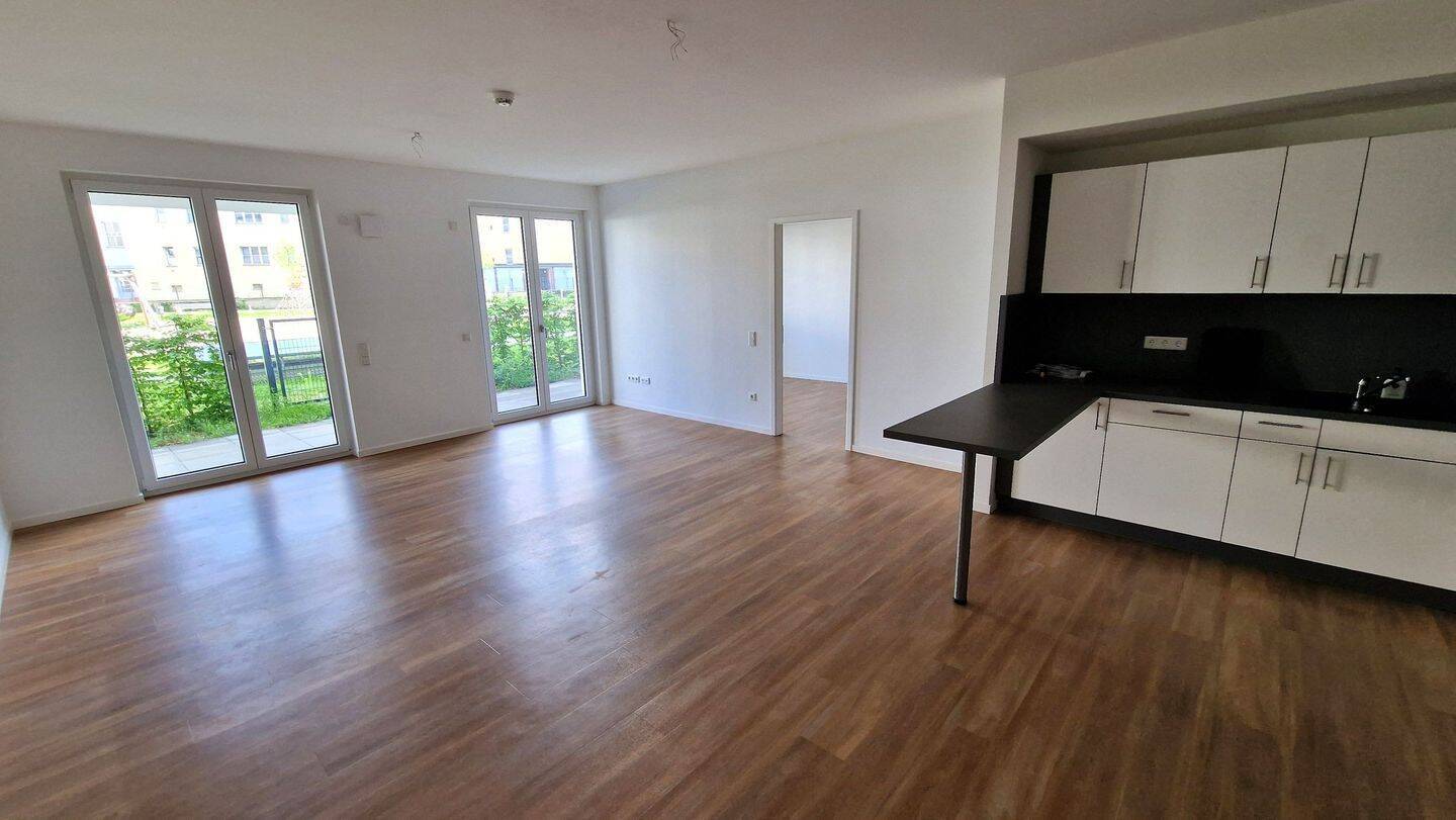 4 Zimmerwohnung mit Balkon & Wintergarten/Einbauküche/Dusch & Wannenbad - Photo 1