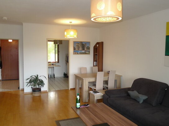 3 Zimmer-Whg. mit Balkon und TG Stellplatz