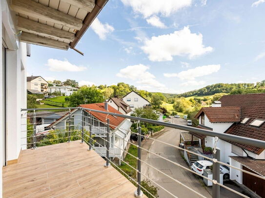 Kernsanierte 3-Zimmer-Wohnung mit unverbaubarem Ausblick ins Grüne - Erstbezug, provisionsfrei