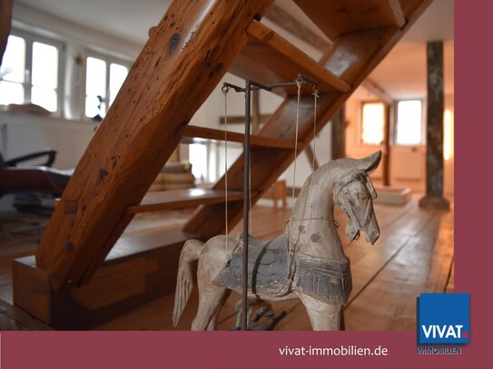 Loft-Maisonette mit viel Platz und Gestaltungsmöglichkeiten im OG/DG. Tolle Lage!