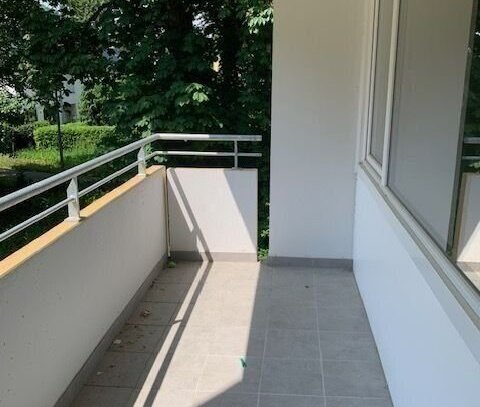 Charmante 2 Zimmer-Wohnung mit Balkon