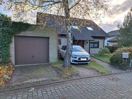 Großes Einfamilienhaus mit Garage in Neuenkirchen nahe Greifswald