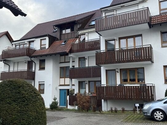 Oberkirch-Stadtkern: 2-Zi.Whg. mit separater Küche u. Balkon, Tiefgaragenstellplatz