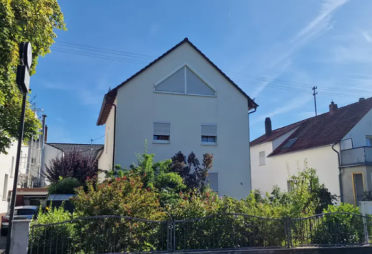 Freistehendes XXL-2-Fam.-Haus / OG 5,5-Zi.-Maisonette plus 3 Zi.-EG-WE