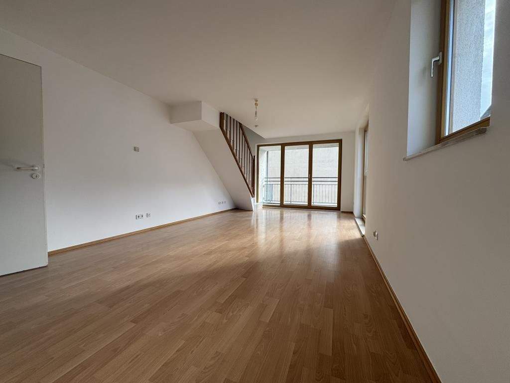 Helle 4-Zimmer-Maisonette mit Südostbalkon & separater Dachgeschosswohnung in Prenzlauer Berg!