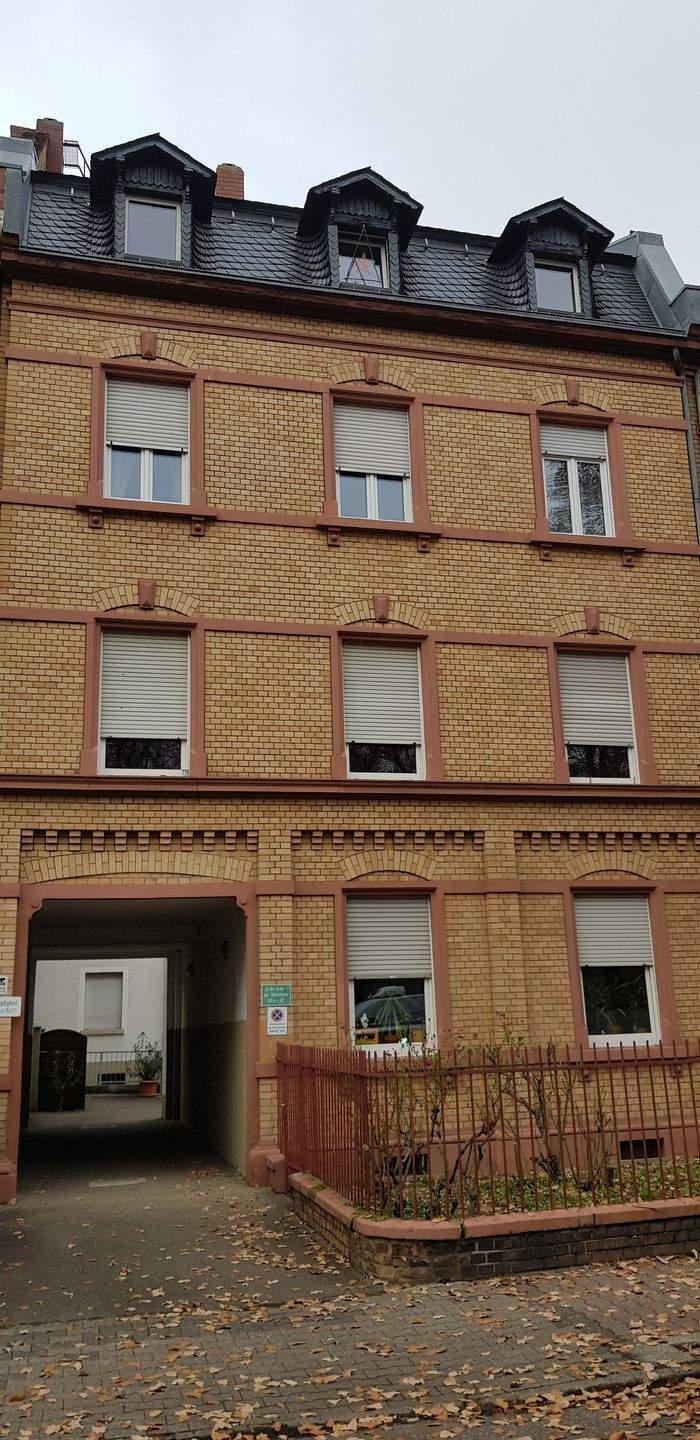 3,5 Zimmer-Wohnung in Frankfurt-Höchst incl. Ebk. zum Selbstbezug oder als Kapitalanlage gesucht?