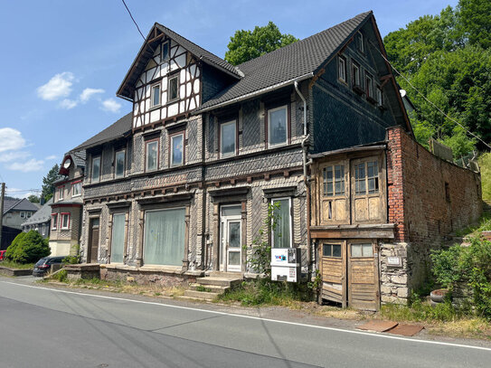 Wohn- und Geschäftshaus im Thüringer Schiefergebirge