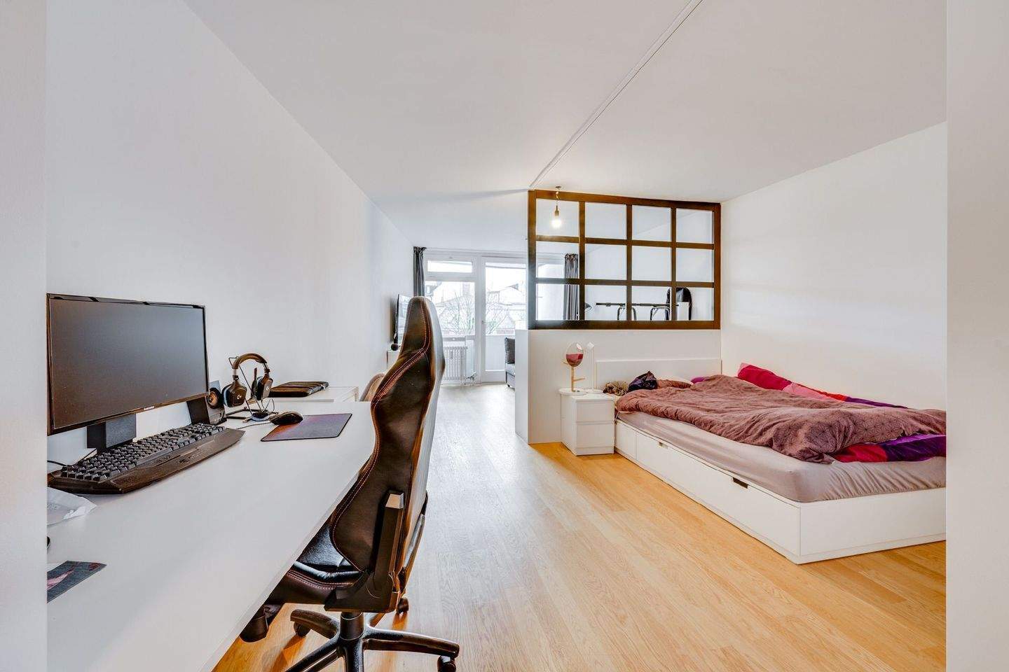 AIGNER - Kurzfristig verfügbar: modernes 1-Zimmer-Apartment mit Balkon in ruhiger Innenhoflage