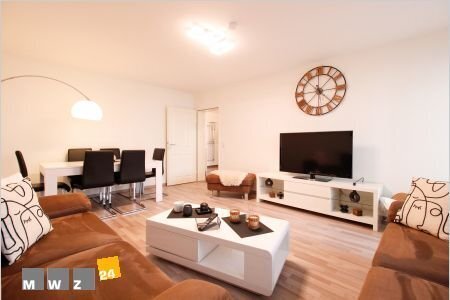 Komplett Möbliert/Furnished Accommodation in: Unterbilk / Nähe Medienhafen. 4-Zimmer-Wohnung mit