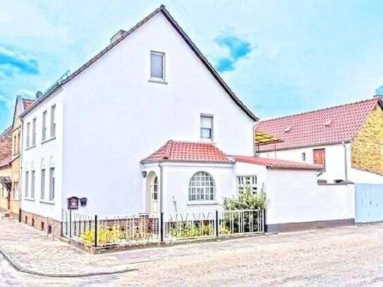 großes Zweifamilienhaus in Zahna-Elster - mit weitere ausbaubarer Fläche
