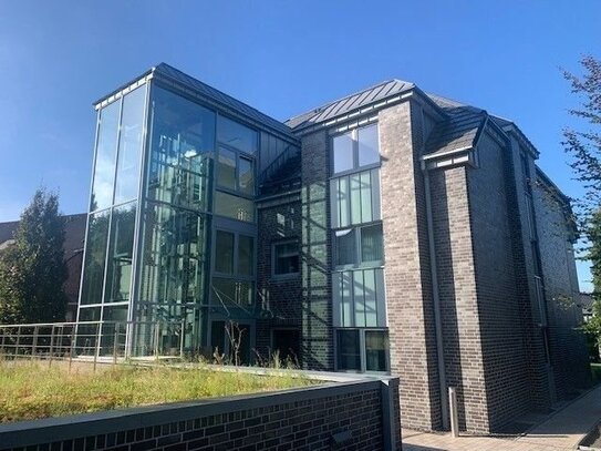 Hochwertige, helle Maisonettewohnung mit Ausblick ins Grüne !