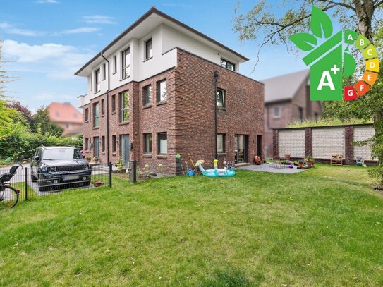 Architekten-Doppelhaushälfte in Volksdorf mit Garten und Dachterrasse