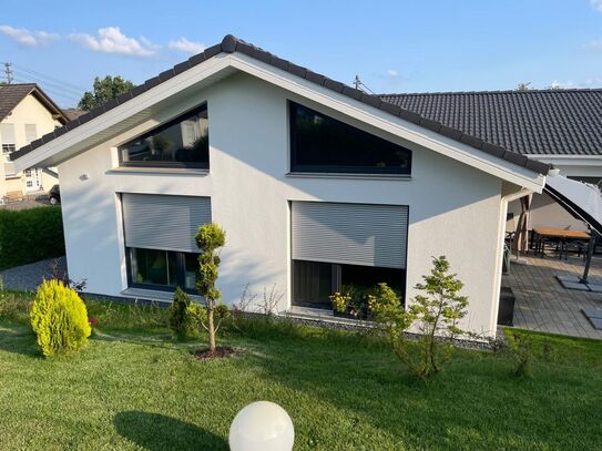 Traumhafte hochwertige Winkelbungalow, in der Nähe von Hachenburg.