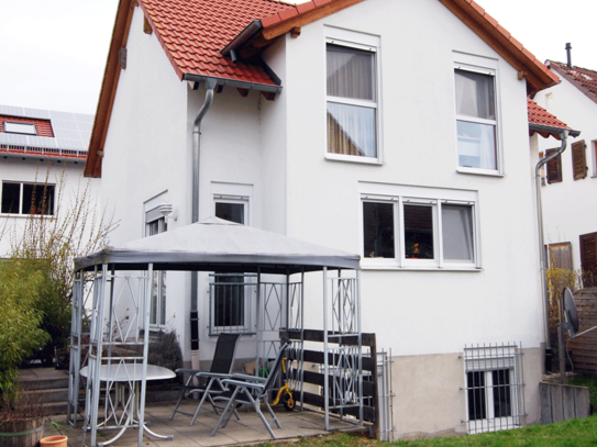 Freistehendes 1 Fam.-Haus mit Baugrundstück in ruhiger Lage...