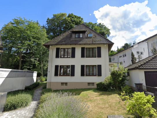 Villenviertel: Sanierungsbedürfte 3 Zimmer Wohnung