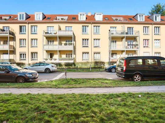 Vermietete Eigentumswohnung mit Balkon in Berlin-Zehlendorf