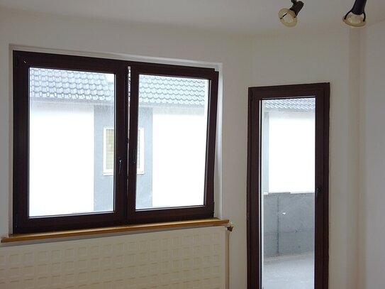 Anfragen NUR per E-Mail. Beliebte Wulsdorf. 3-Zi.-Whg mit Balkon und optimalem Grundriss.