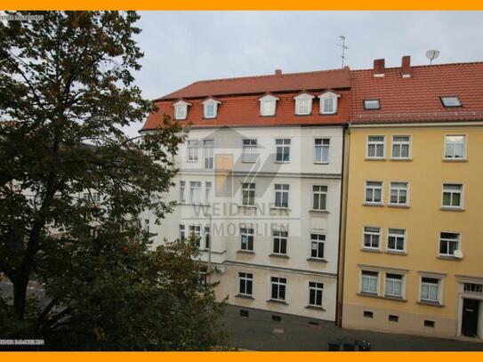 **Ihr neues Zuhause wartet: 4-Raum-Wohnung mit Komfort-Badezimmer und großzügigem Wohnambiente!**