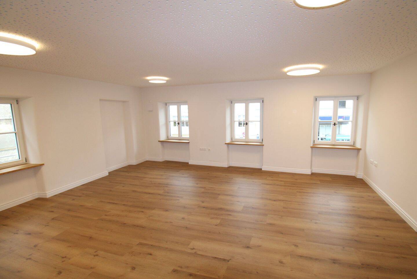                                                               Wundersch&ouml;ne 3-Zimmer Wohnung Nr. 3 mit Charm - Seniorengerechtes Wohnen                                                       in Velden (Landshut)