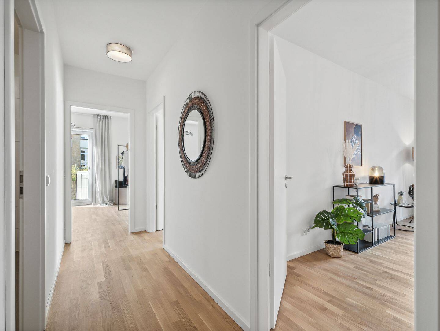 Neubau-Komfort: 3-Zimmer-Wohnung mit Balkon und Einbauküche am Ring in Friedenau - Photo 1