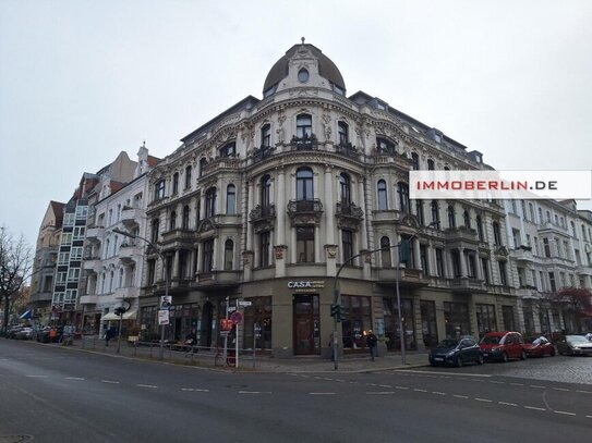 IMMOBERLIN.DE - Klassiker in Toplage! Prächtige Stuck-Altbauwohnung mit Balkon