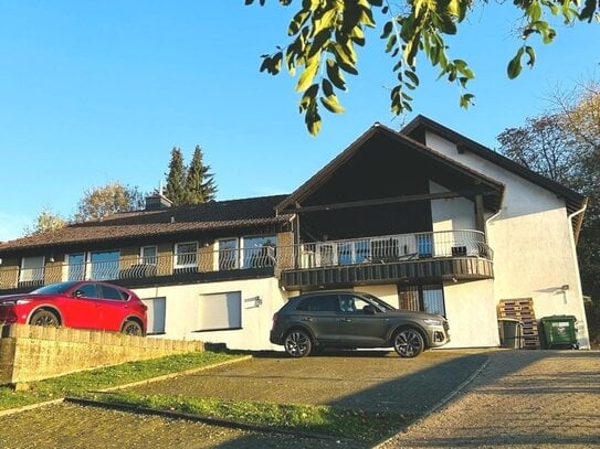 3-Familienhaus mit 2 Gewerbe-Einheiten und 8 Pkw-Stellplätzen In guter Lage, Lüdenscheid-Bräucken