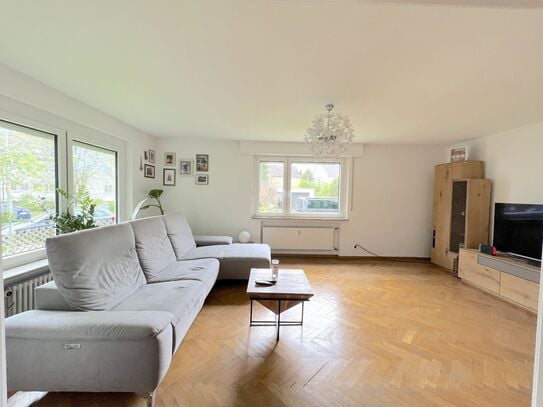 Großzügige 3,5 Zimmerwohnung mit Terrasse und Aussenstellplatz