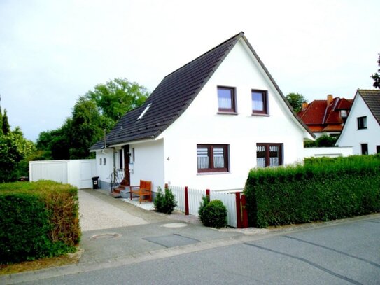 Zwischen Schlei und Ostsee gelegenes,schönes Einfamilienhaus in Karby mit riesigen Garten