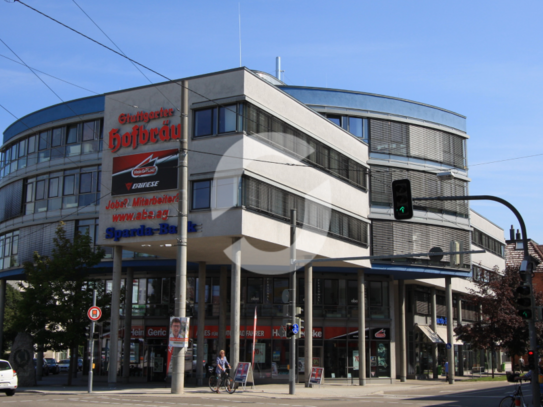 Großzügig geschnittene Büroflächen im Schillerhaus