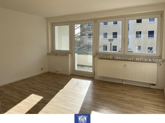 Großzügige Wohnung mit schönem Balkon in grüner und ländlicher Umgebung